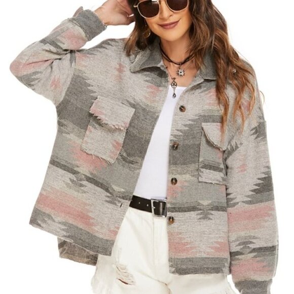 𝅺aztec print Shacket (jacket/shirt) - Picture 1 of 9